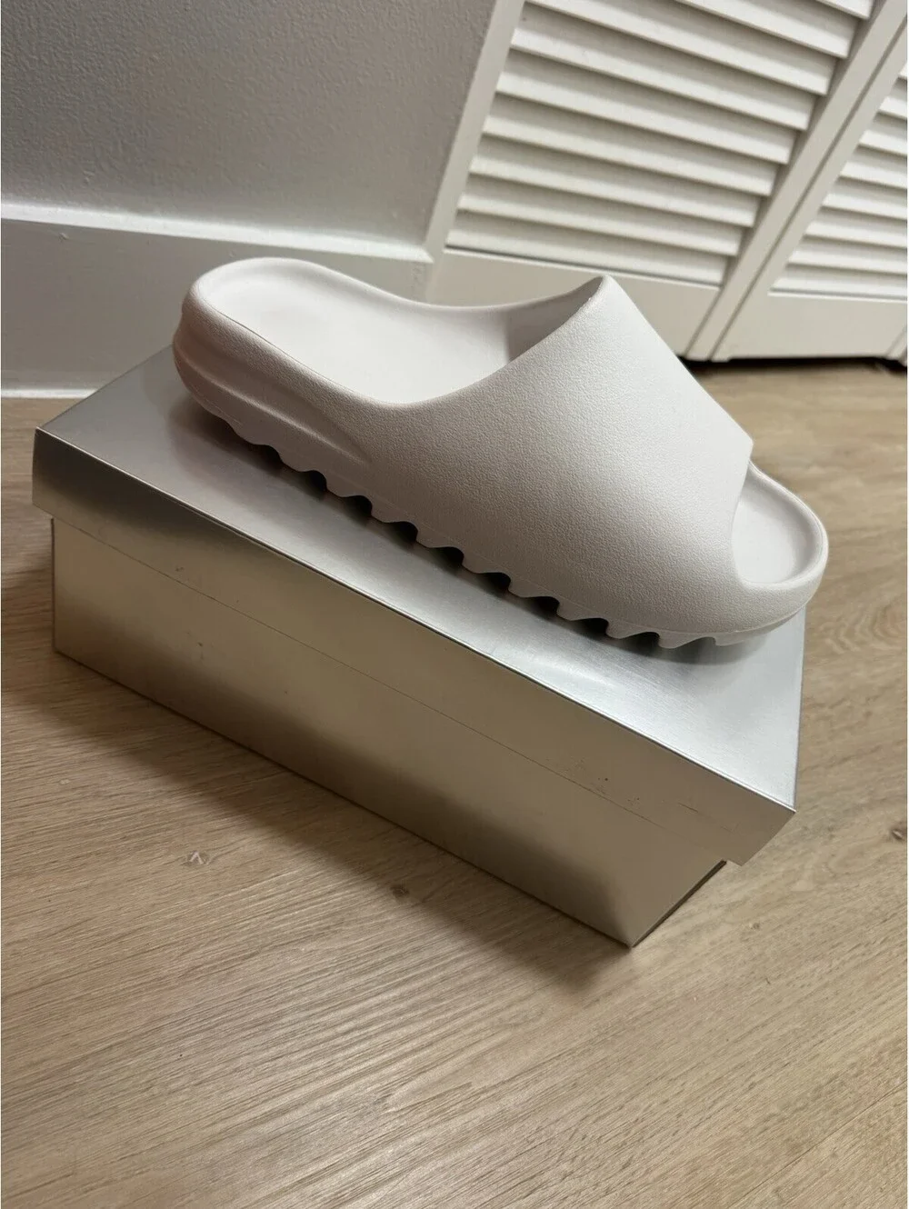 YS-01 WHITE Yeezy Slide